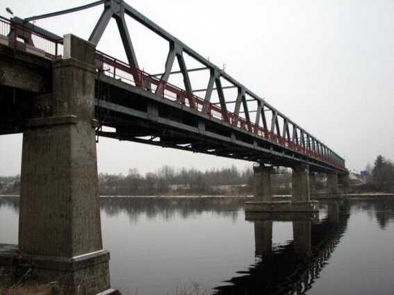 Мост через реку Волхов на Мурманском шоссе, трассе Кола