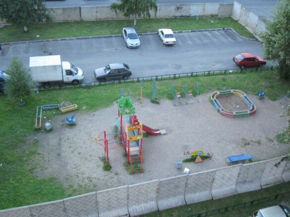 Детская площадка на Науки, 44