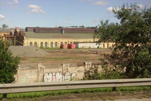 Расчищенная территория на Обуховском заводе