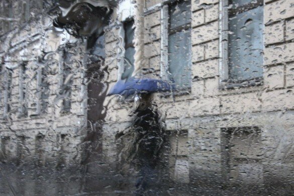 В Петербурге дождливо и облачно