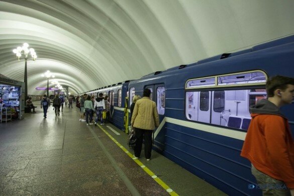 В Смольном обсуждают повышение цены поездки в метро до 45 руб.