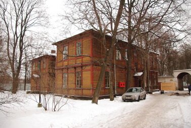 Дом ветеранов сцены, деревянный корпус на Петровском проспекте, 13, литера А