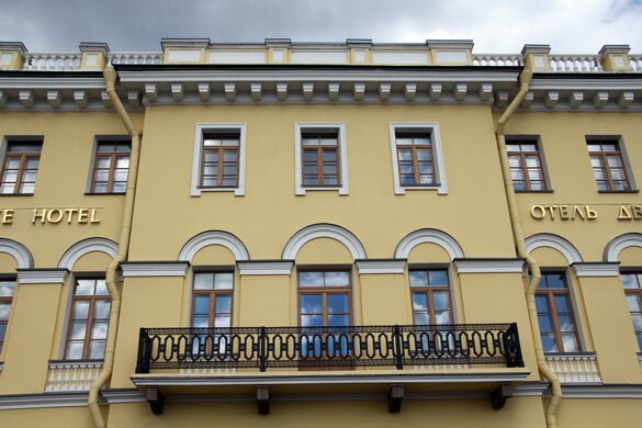 Новый фасад дома Трезини