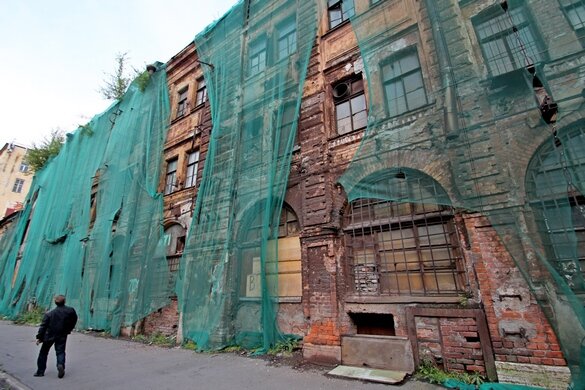 Заброшенный дом в Щепяном