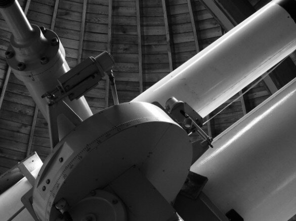 telescope-930086_1920